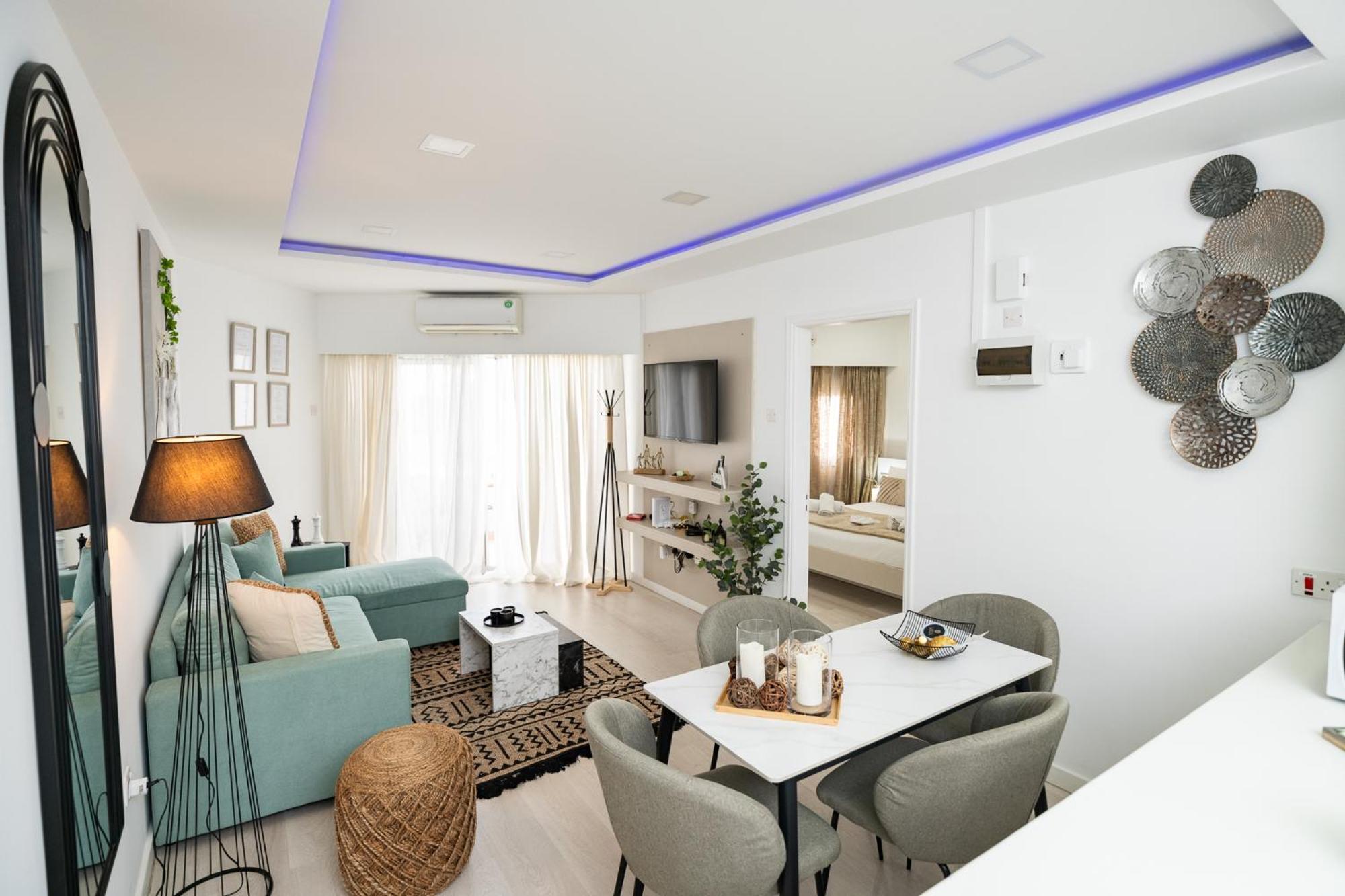 Lazuli Beach & Pool Apartment 501 Larnaca Bagian luar foto