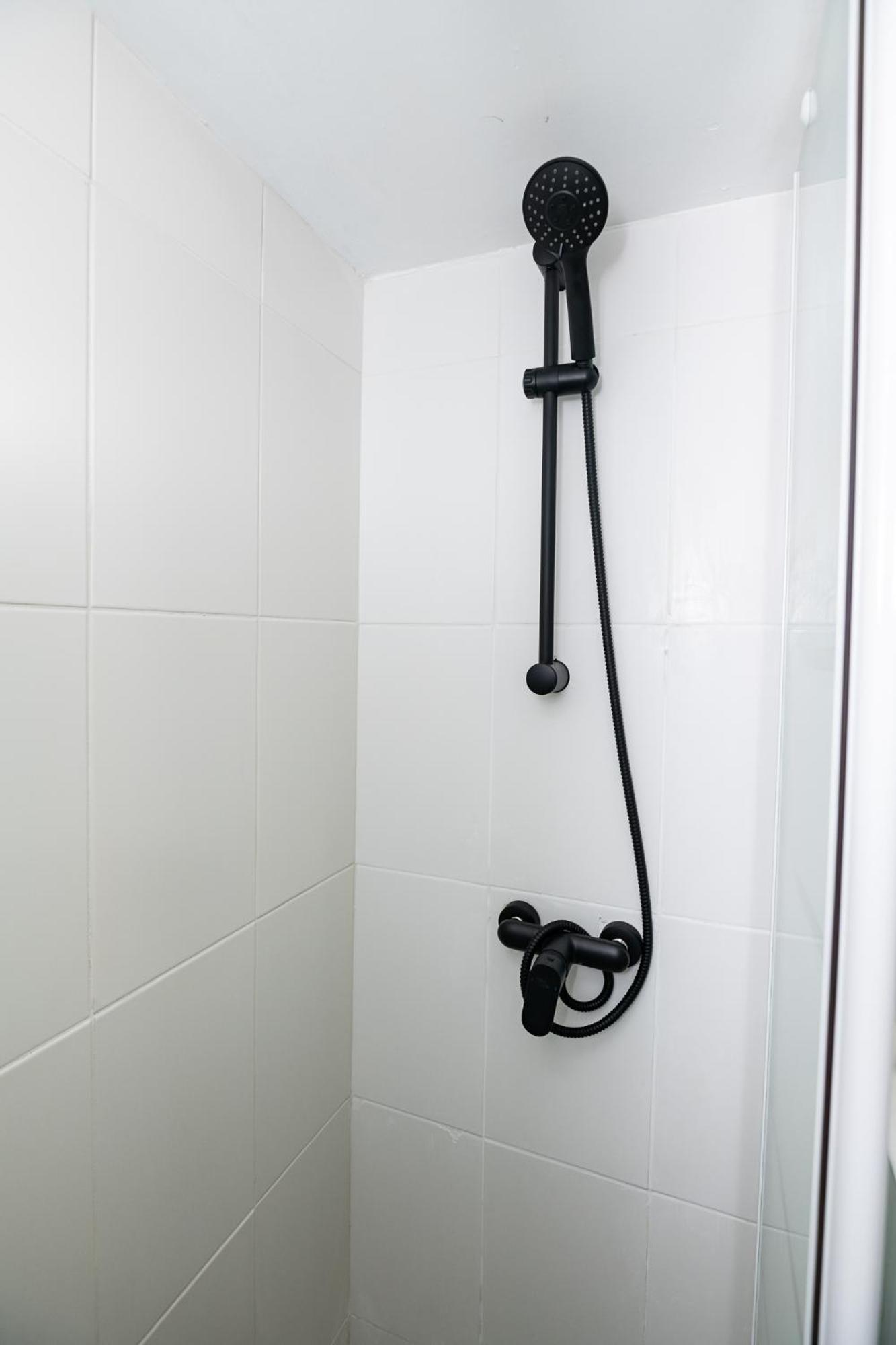 Lazuli Beach & Pool Apartment 501 Larnaca Bagian luar foto